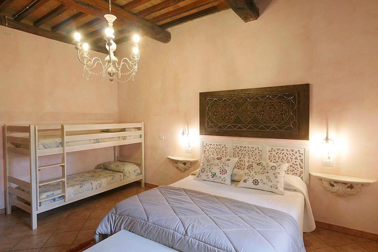 Agriturismo Le Vallette 비보나 외부 사진