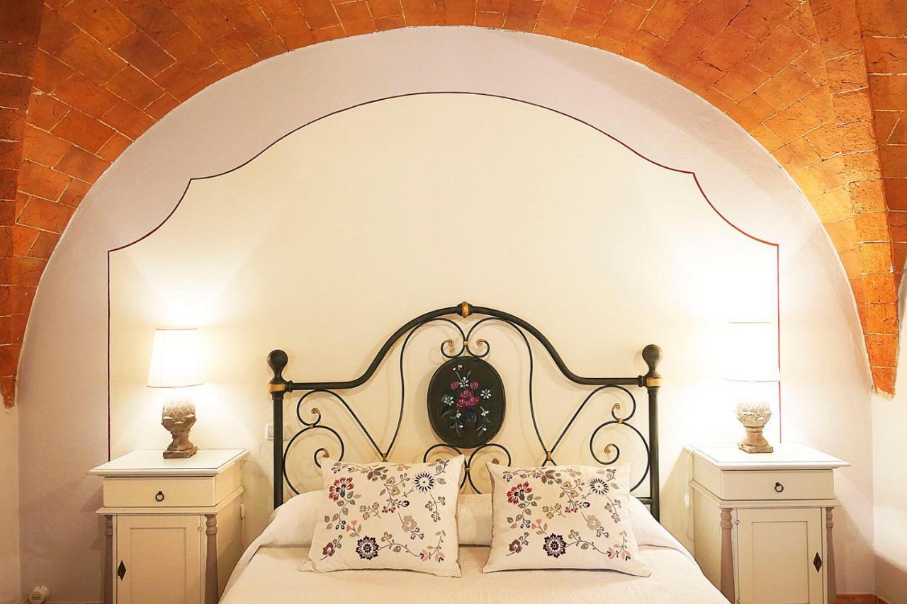 Agriturismo Le Vallette 비보나 외부 사진