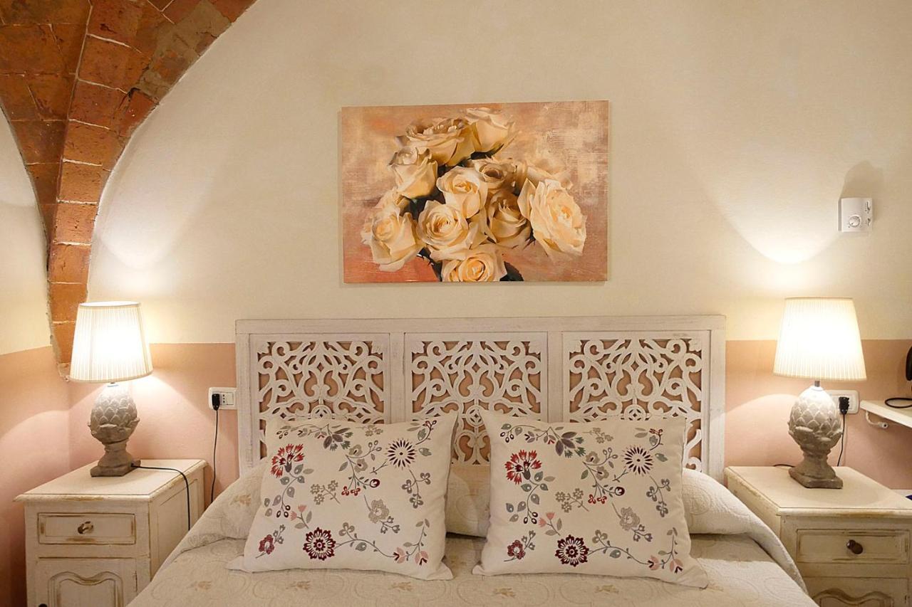 Agriturismo Le Vallette 비보나 외부 사진