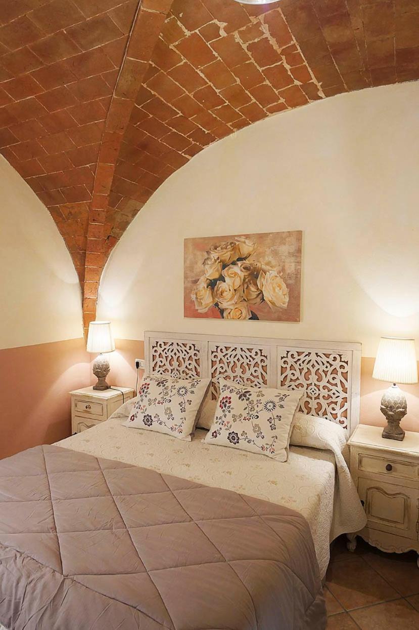Agriturismo Le Vallette 비보나 외부 사진